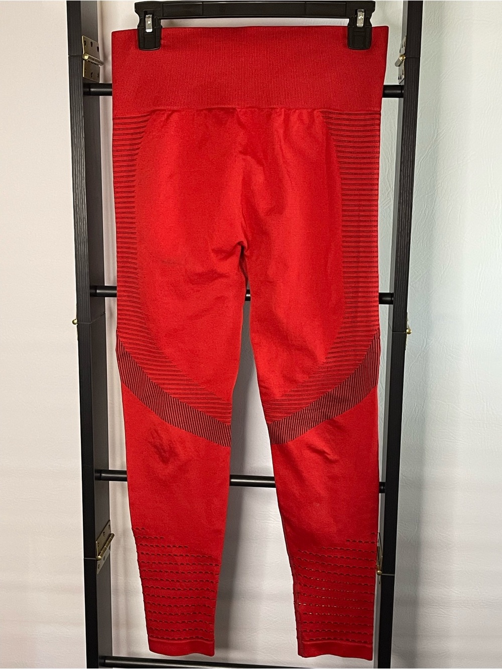 Seamless Red High-Rise Active Leggings for Women